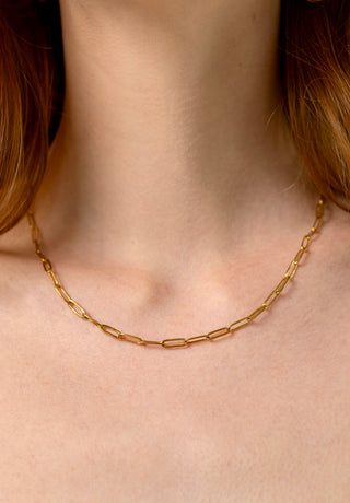 Dainty Paperclip Necklace